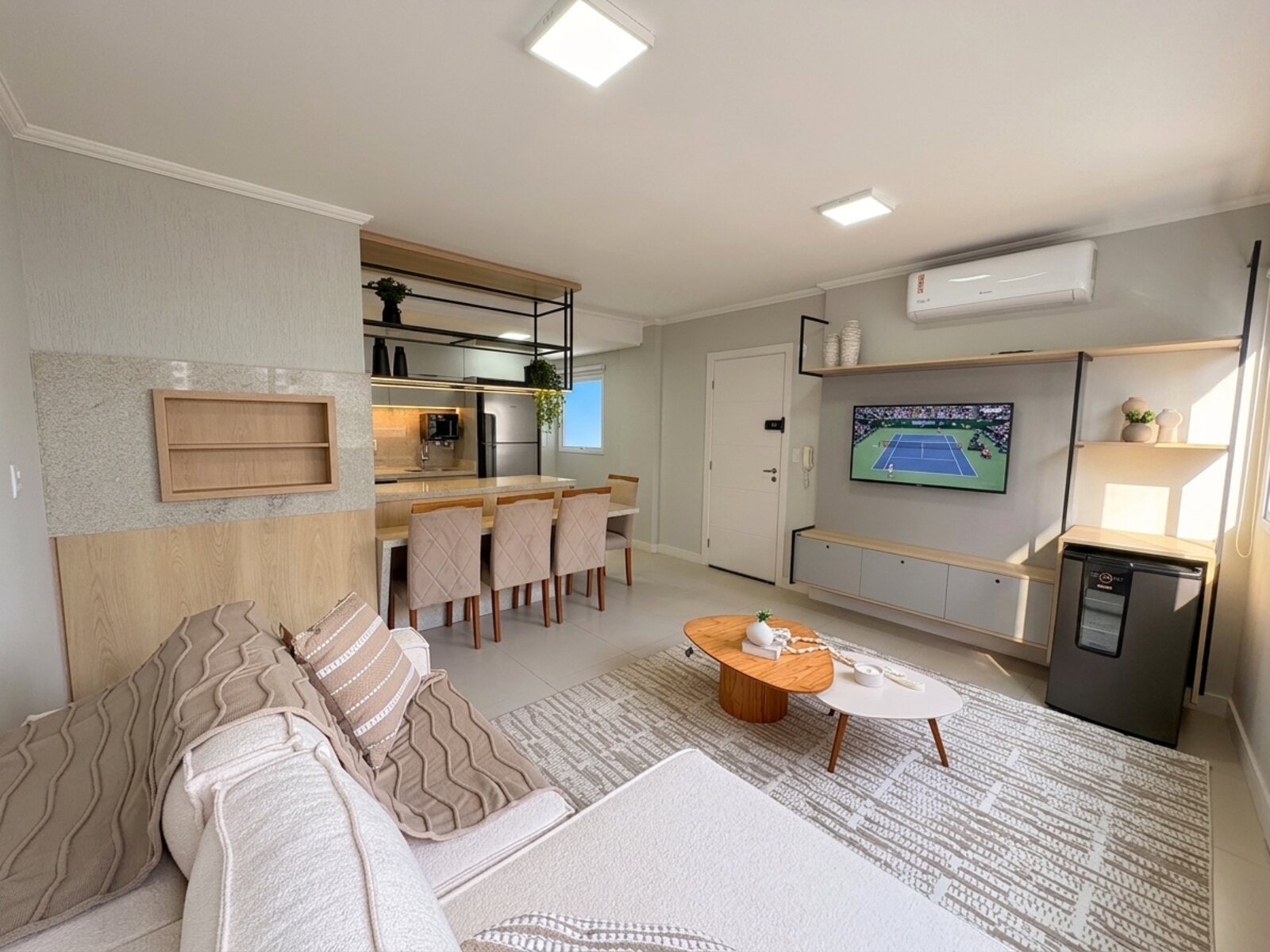 Apartamento 2 dormitórios (1 suíte) com 2 vagas e 73m²