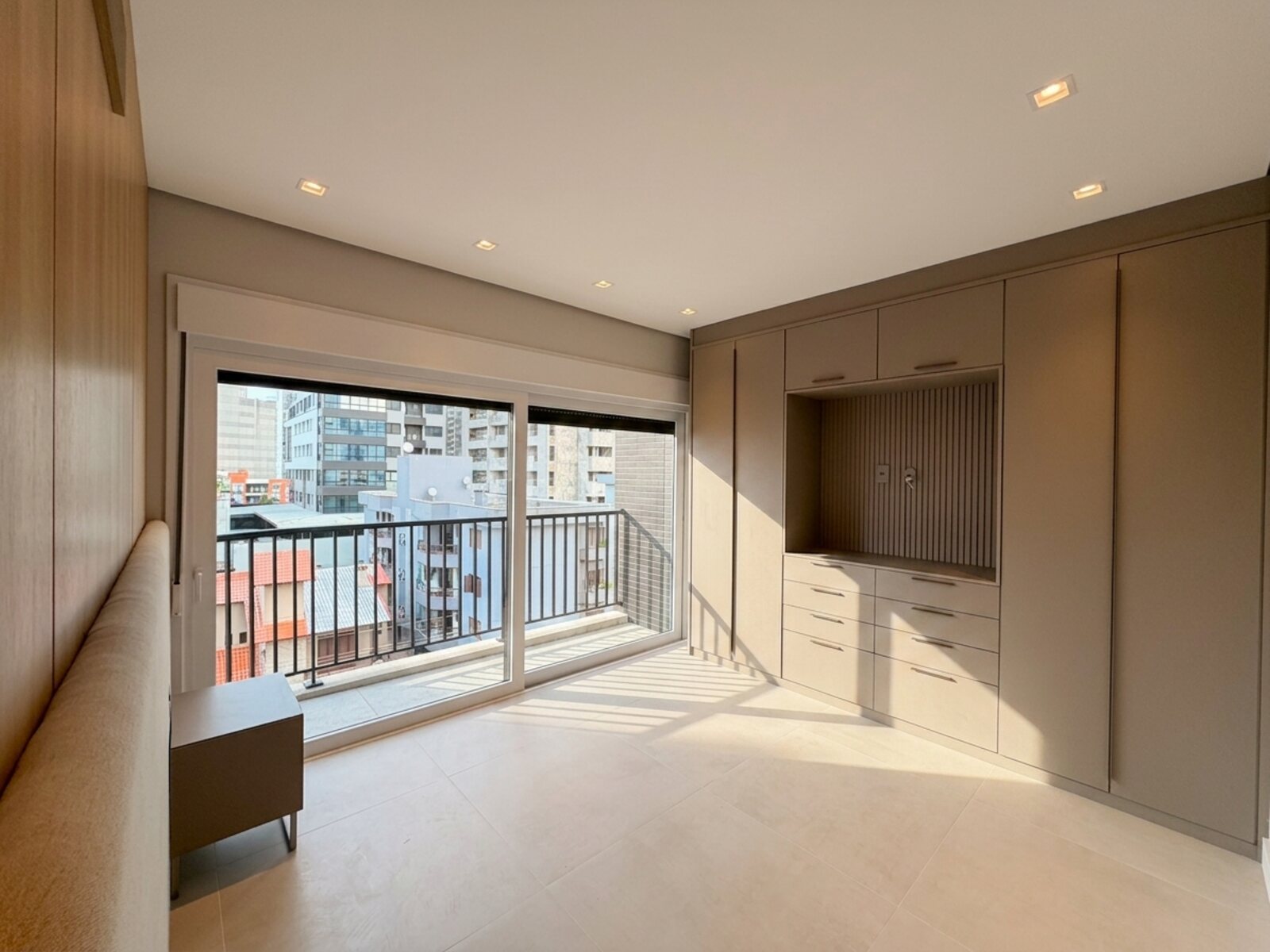 Apartamento 3 dormitórios (1 suíte) com 1 vaga no Toronto