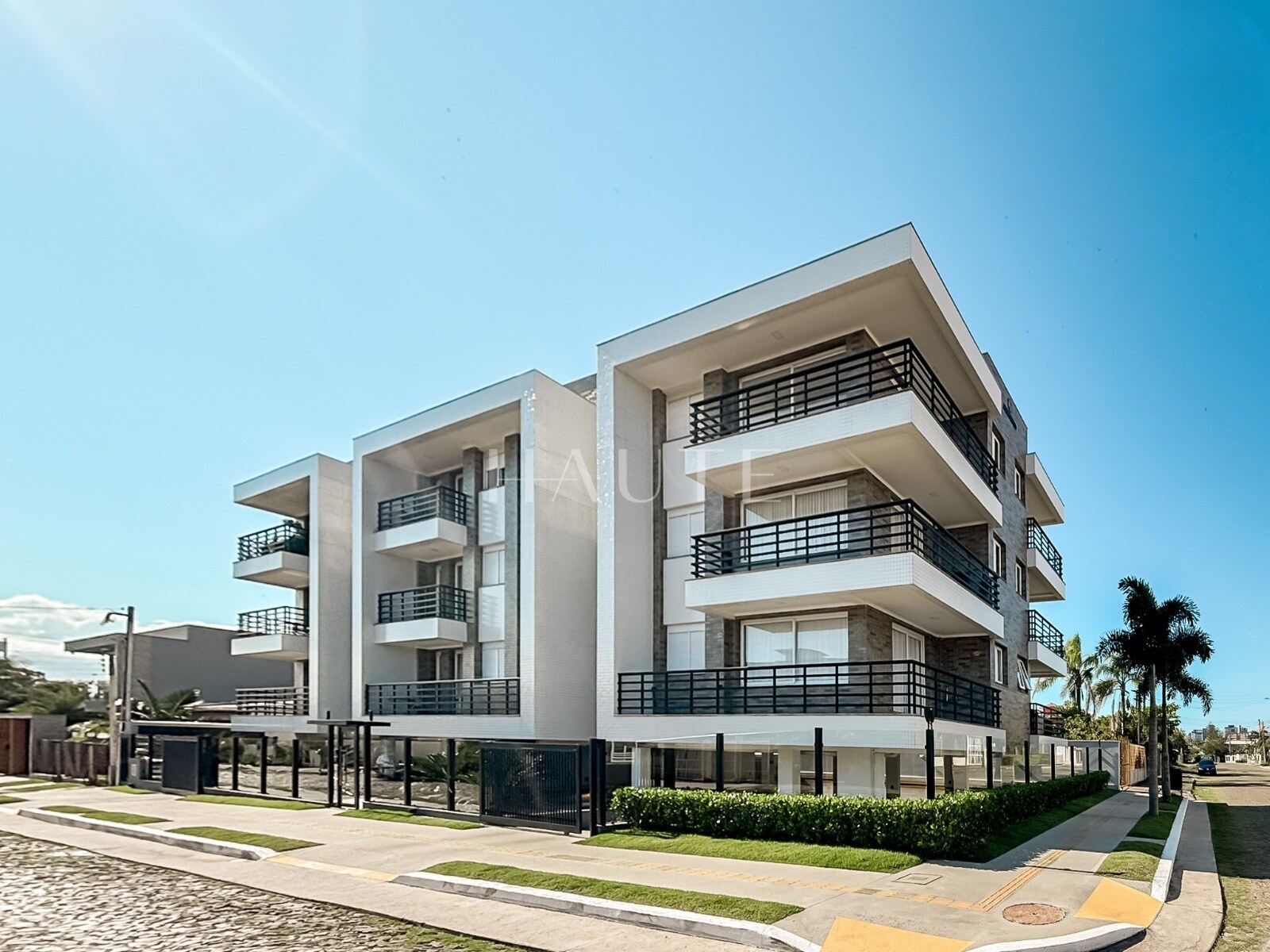 Apartamento 2 dormitórios com 1 suíte e 2 vagas, Ilha de Creta