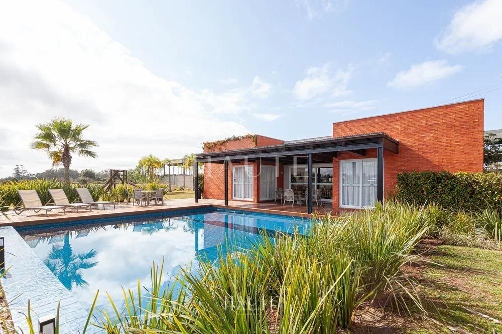 Casa de Condomínio 3 dormitórios, mobiliada e 2 vagas no Reserva