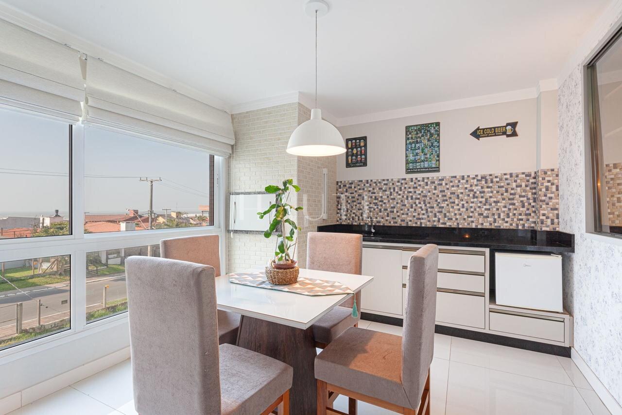 Apartamento 3 dormitórios com vista mar e 2 vagas no Morada da Cal
