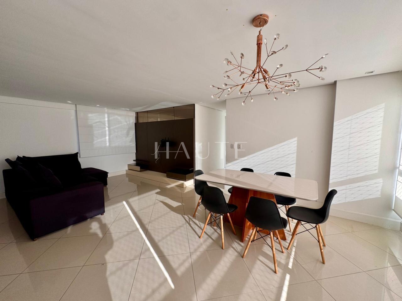 Apartamento de 3 dormitórios com piscina aquecida no Michelangelo